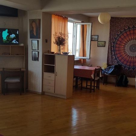 Good Apartment Tbilisi Ngoại thất bức ảnh